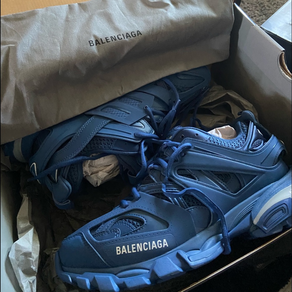 Balenciago’s Worn once